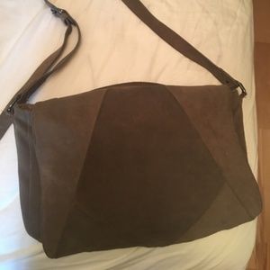 Shoulder bag